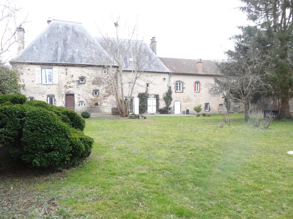 La Bromontoise Chambres D'Hotes Pontgibaud Exterior photo